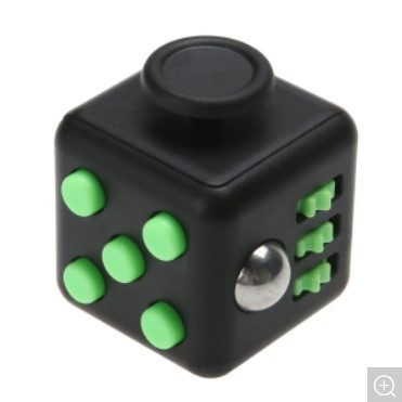Fernsteuerungs- drahtloser Mini-Bluetooth-Sprecher-multi Farbe mit Schreibtisch-Spiel-Unruhe-Würfel